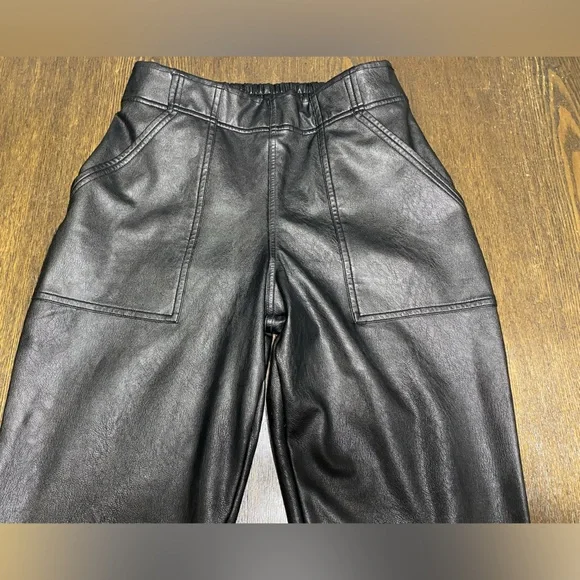 Spanx by Sarah Blakely Faux Leather Joggers Elastic Waist Size Small - Picture 10 of 10